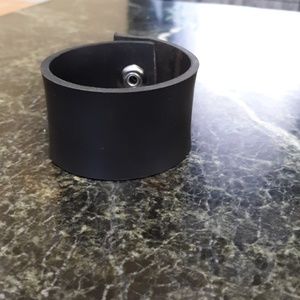 Rubber cuff